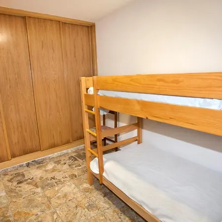 - 3 Bedrooms With Sea Views Young People Group Not Allowed - 04064 Appartement *