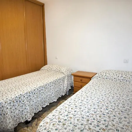 - 3 Bedrooms With Sea Views Young People Group Not Allowed - 04064 Appartement